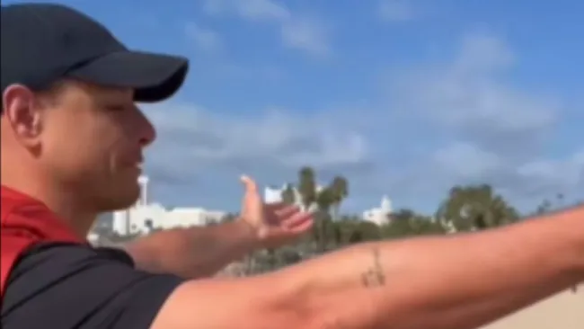 Chicharito Hernández reaparece para burlarse de su penal