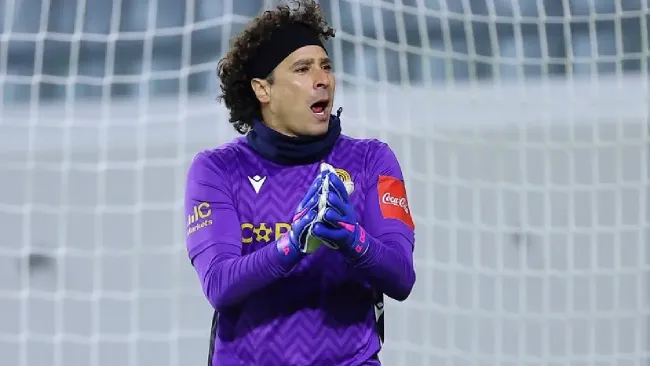 Guillermo Ochoa cae junto a AEL Limassol y se rezaga en el séptimo lugar
