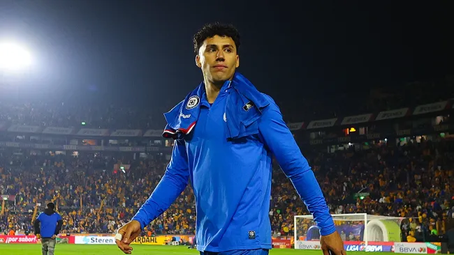 PAOK acelera las negociaciones con Cruz Azul para fichar a Jorge Sánchez