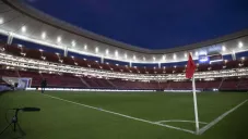 ¿Cómo es el funcionamiento del nuevo sistema de drenaje del césped del Estadio Akron?