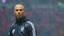 Guido Pizarro en el banquillo