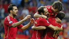 Jordi Alba festeja con sus compañeros