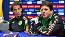 Guardado y Herrera en conferencia de prensa