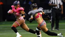 Jugadoras en un partido de Lingerie Fooball League