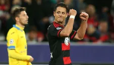 Chicharito festeja su gol contra el BATE