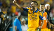 Gignac festeja su primer gol en el Clásico Regio
