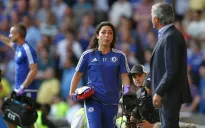 Carneiro intercambia impresiones con Mourinho