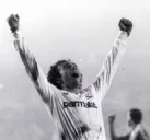 Hugo Sánchez festeja un gol con el Real Madrid