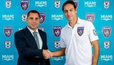 Riccardo Silva presenta a Alessandro Nesta como técnico del Miami FC