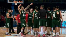 El Tri de basquetbol conversa durante un tiempo fuera
