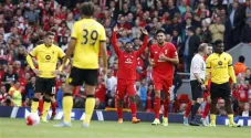 Daniel Sturridge festeja su anotación contra Aston Villa