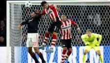 Héctor Moreno en un partido con el PSV Eindhoven