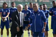 Álvarez presentando a Tomás Boy en La Noria