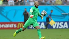 Tim Howard en un partido con EU