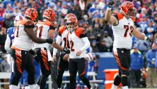 Jugadores de Bengalíes durante el juego contra Bills