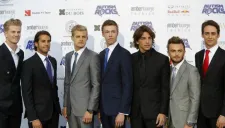 Lo pilotos durante una pasarela