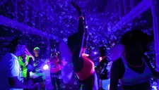 Música electrónica y 5 kilómetros en la carrera Nadrology