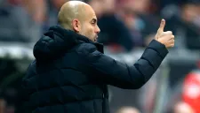 Guardiola felicita a sus pupilos en partido de la Budnesliga