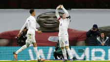 Wayne Rooney celebra su gol contra Francia