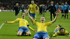 Los suecos festejan el pase a la Eurocopa 2016