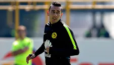 Sambueza, en entrenamiento con el América