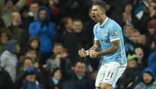 Kolarov festeja su gol contra el Southampton
