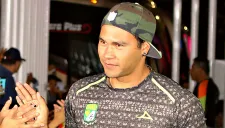 Gullit Peña previo a un partido con León