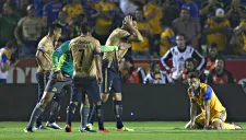 El momento en que Peñaloza marca el penalti
