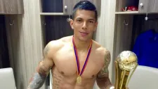 César Romero presume un título de goleo individual