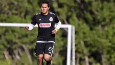 Carlos Peña, durante pretemporada con Chivas