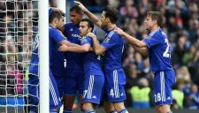 Jugadores del Chelsea celebran en un partido
