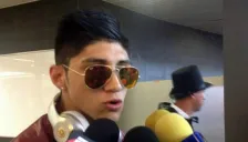 Alan Pulido a su llegada a Monterrey
