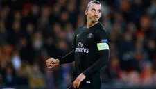 Ibra durante un partido con el PSG