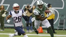 Ryan persigue a Marshall, que acarrea el ovoide