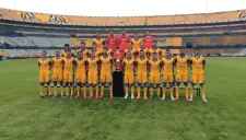 Tigres posa con el trofeo de la Liga MX