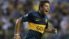 Sebastián Palacios, en un duelo con Boca Juniors