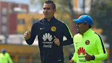 Paul Aguilar trota en práctica del América