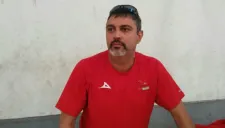 Eddie Casiano, entrenador de los Halcones Rojos de Veracruz