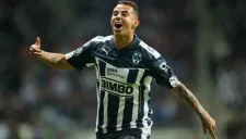 Edwin Cardona celebrando su tanto con Monterrey