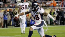 Ward celebra tras recuperar un fumble de Cam Newton