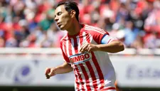 Omar Bravo lamentando una falla de Chivas