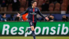 Cavani celebra su anotación