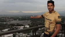 Eduardo Herrera posa para la cámara