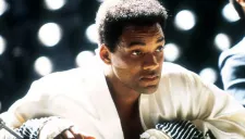 Will Smith, caracterizado como Ali
