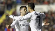 Cristiano Ronaldo festeja un gol contra Levante