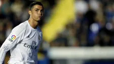 CR7 se lamente durante un partido del Madrid