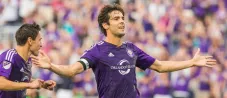 Kaká celebra un gol con el Orlando City