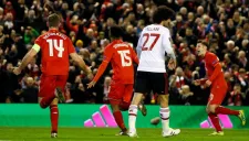 Daniel Sturridge celebra su efectivo cobro de penalti