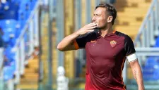 Francesco Totti en un partido con la Roma