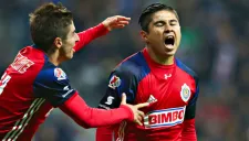 La Chofis López festeja uno de sus dos goles contra Rayados